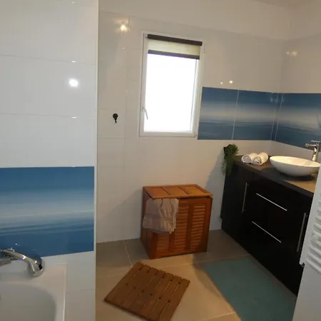 Dom wakacyjny Maison Familiale A Pour 8 Pers., Terrasse Et Jardin - Fr-1-540-321 *