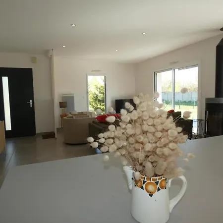 Maison Moderne Et Calme à Notre-dame-de-monts, 8 Personnes - Fr-1-540-321 *
