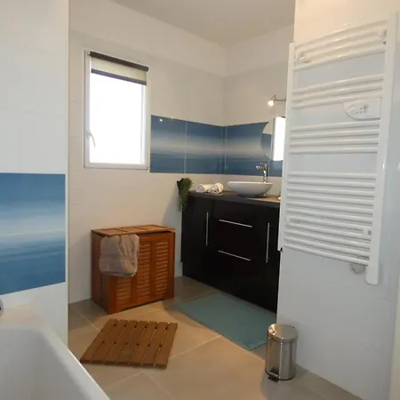 Maison Familiale A Pour 8 Pers., Terrasse Et Jardin - Fr-1-540-321 Notre-Dame-de-Monts