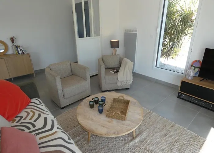 Maison Familiale A Pour 8 Pers., Terrasse Et Jardin - Fr-1-540-321 *