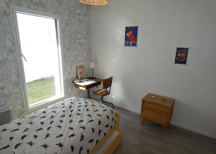 Maison Familiale A Pour 8 Pers., Terrasse Et Jardin - Fr-1-540-321