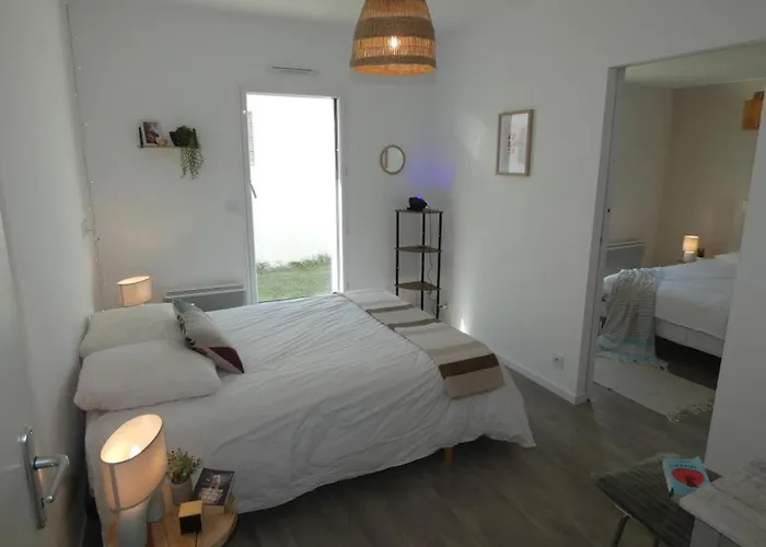 Maison Familiale A Pour 8 Pers., Terrasse Et Jardin - Fr-1-540-321